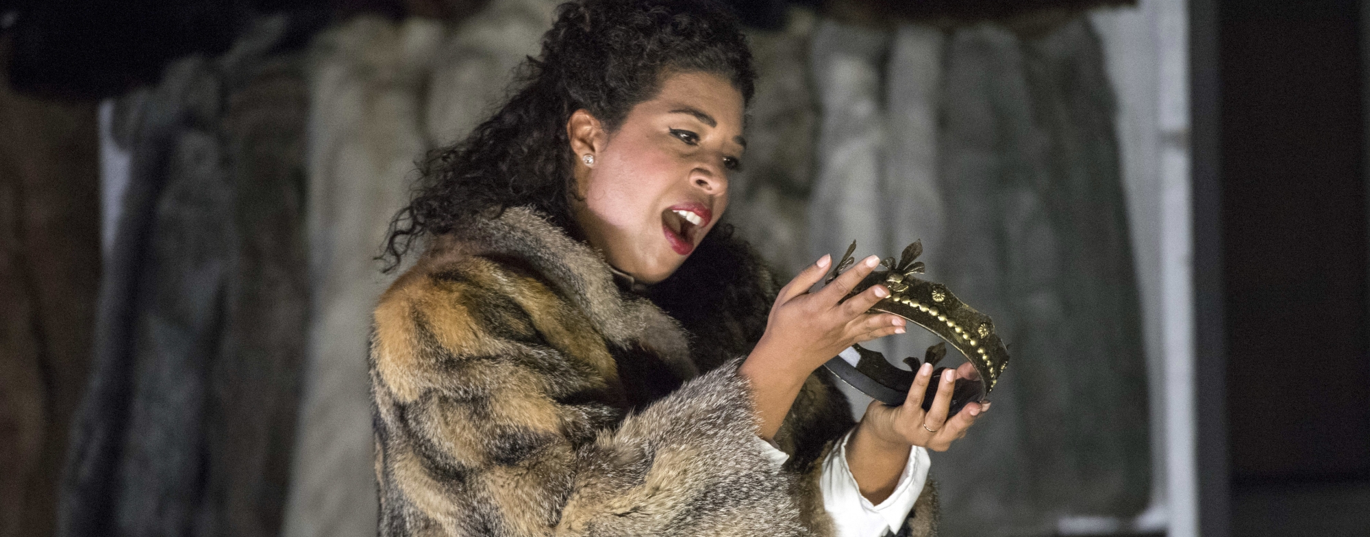 WNO Macbeth Mary Elizabeth Williams Lady Macbeth Photo Credit Richard Hubert Smith 7757