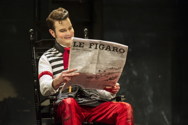 WNO The Barber Of Seville Nicholas Lester Figaro Photo Credit Richard Hubert Smith 5074