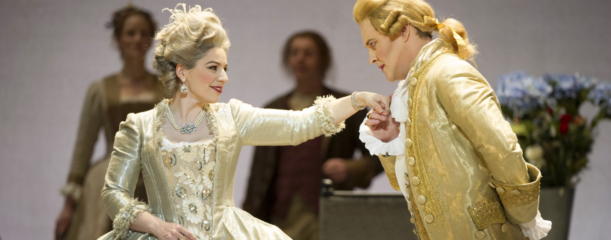 WNO The Marriage Of Figaro Elizabeth Watts Countess Almaviva And Mark Stone Count Almaviva Photo Credit Richard Hubert Smith 7138