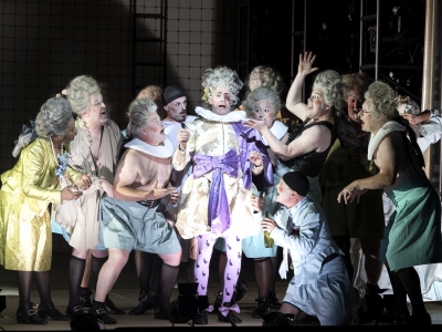 WNO Rigoletto Alastair Moore Marullo cast of Rigoletto photo credit Richard Hubert Smith 3658