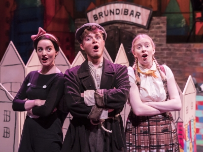 WNO Brundibar Carys Davis Cat Dylan Tilley Dog Ellie Gent Sparrow Photo credit Johan Persson 02624